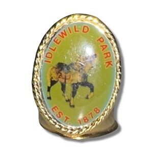 Gold Tone Idlewild Park Thimble